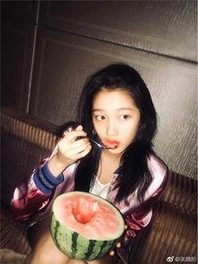 娛樂八卦吃瓜圖片,吃瓜群眾視角下的明星幕后故事