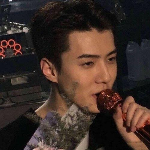 娛樂圈吃瓜抖音背景圖片,揭秘抖音背景下的吃瓜盛宴