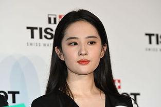 劉亦菲娛樂吃瓜,揭秘明星幕后生活點滴