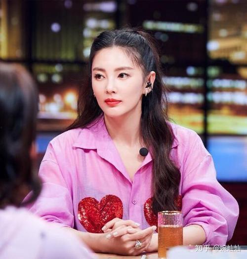 張奕娛樂圈吃瓜是真的嗎,真相還是謠言？