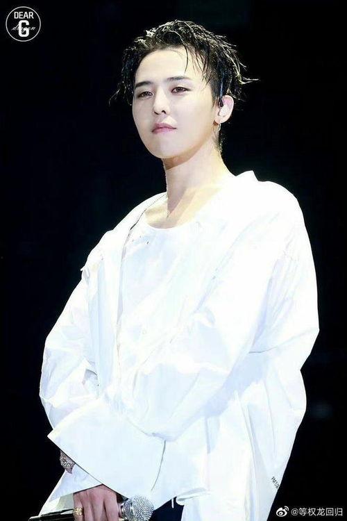 娛樂(lè)吃瓜權(quán)志龍,娛樂(lè)吃瓜界的風(fēng)云人物，揭秘他的明星生活與影響力”