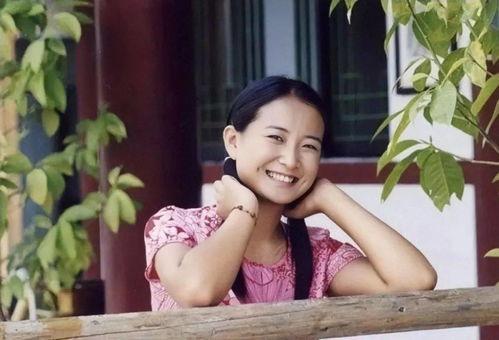 娛樂吃瓜醬賈玲,娛樂吃瓜界的“瓜王”，揭秘娛樂圈幕后故事