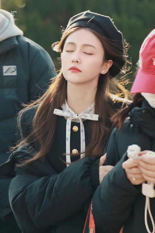 娛樂吃瓜小可愛白鹿微博,揭秘娛樂圈幕后故事