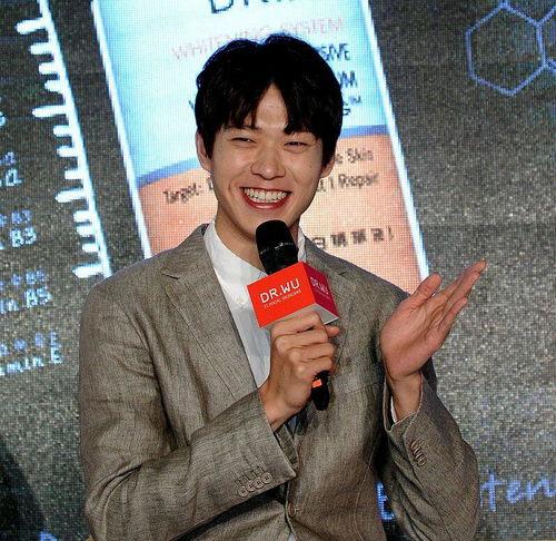 娛樂(lè)圈吃瓜小組名單公布,揭秘明星幕后故事，揭秘娛樂(lè)圈真相