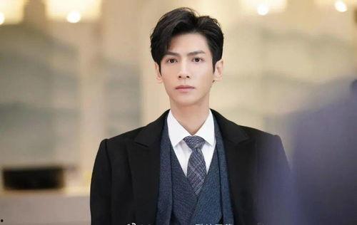 娛樂吃瓜羅云熙,從娛樂吃瓜到人氣飆升，他的蛻變之路