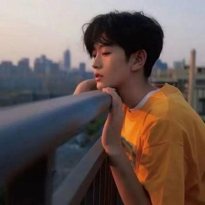 娛樂吃瓜頭像男真人圖片,從吃瓜頭像到真人風采的華麗轉(zhuǎn)身