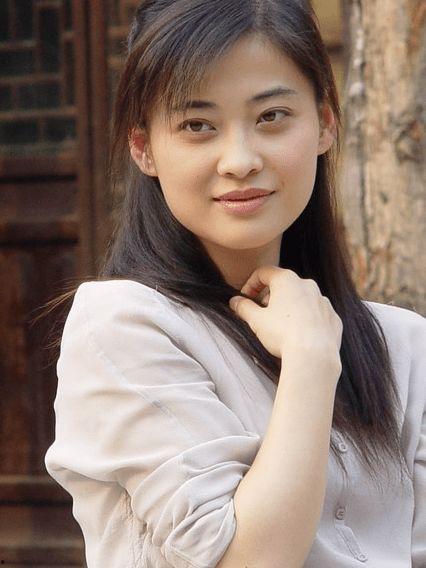 娛樂吃瓜四字女星名字,揭秘她的成名之路與爭議瞬間