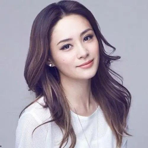 阿嬌在娛樂圈吃瓜,揭秘明星背后的故事