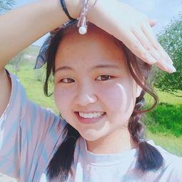 進(jìn)娛樂(lè)圈吃瓜卻紅了,娛樂(lè)圈“吃瓜”達(dá)人意外走紅