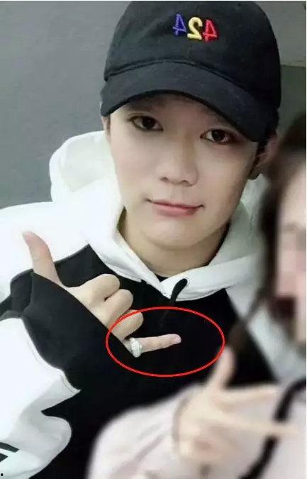 娛樂(lè)吃瓜君小雞嘴明星,揭秘明星幕后故事